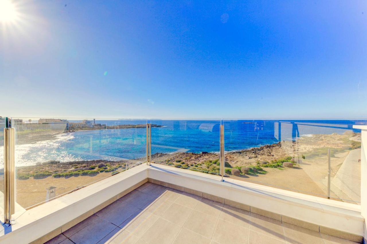 Beachfront Apartment Migjorn Cel By Sealand Villas Colonia de Sant Jordi Екстериор снимка